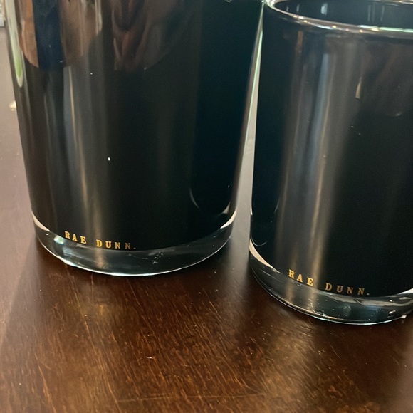 Rae Dunn, set of 2 “Brows” and “Lips” black glass holders - Picture 4 of 7